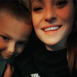 Meet your Posher, Brittney